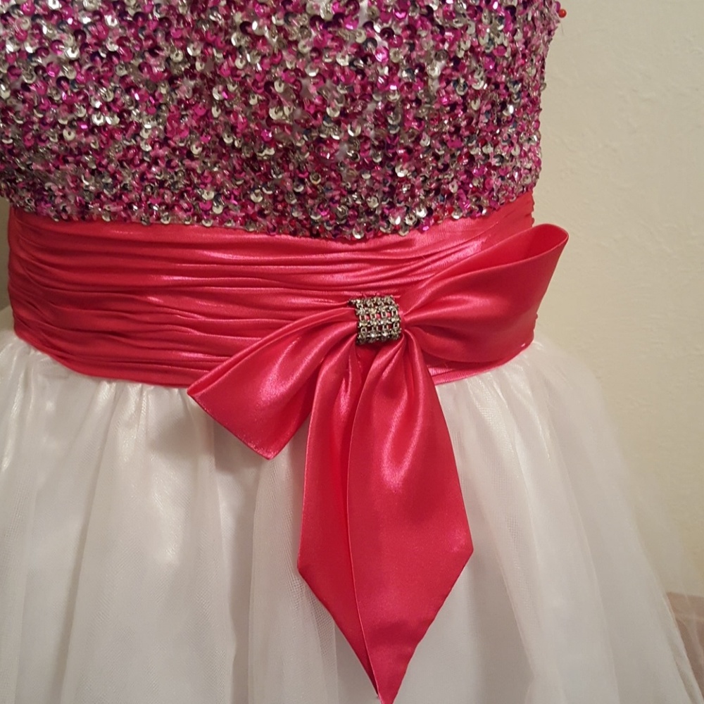 Dress, Hannah S, Sz 6, comfy, knock out, elegant - Picture 2 of 4